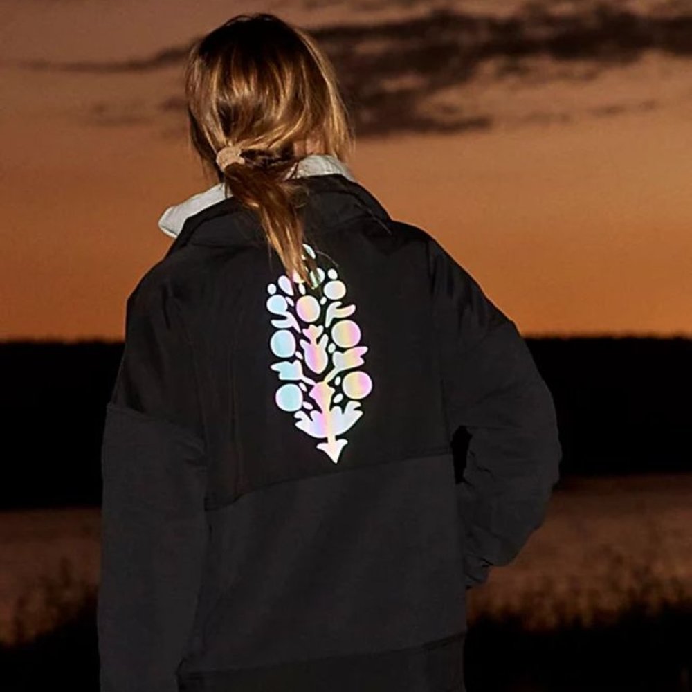 NWT FREE PEOPLE DAYBREAK REFLECTIVE PULLOVER, XLARGE